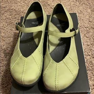 Like new Dansko Giselle Mary Jane size 40